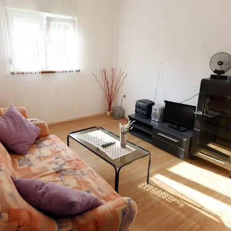 Holliday House Eni Zadar * Vrsi